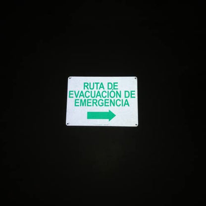 TRADESAFE Emergency Evacuation Route Arrow Right Sign – Ruta De Evacuación De Emergencia Spanish Sign, Quick Install, Light Reflective, UV-Resistant, Waterproof, 14” X 10” Aluminum Safety Signs - style: Ruta De Evacuación De Emergencia Arrow Right