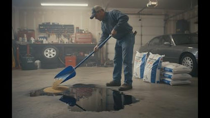 (36 lbs) - Premium Liquid Absorbent Bags Montmorillonite Clay Absorbs Oil, Grease, Hydraulic Oil, & Other Liquid Spills - size: 36 Pounds