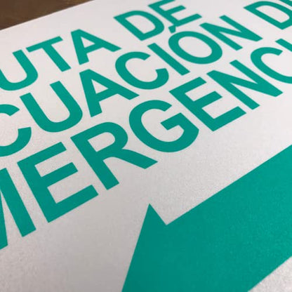 TRADESAFE Emergency Evacuation Route Arrow Left Sign – Ruta De Evacuación De Emergencia Spanish Sign, Quick Install, Light Reflective, UV-Resistant, Waterproof, 14” X 10” Aluminum Safety Signs - style: Ruta De Evacuación De Emergencia Arrow Left