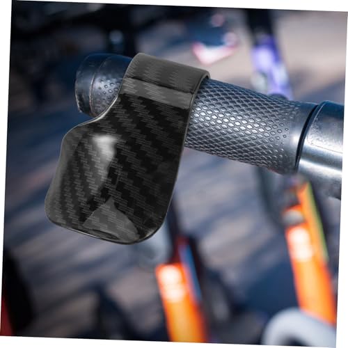 Motorcycle Throttle Assist Grip Carbon Fiber Twist Handlebar Control for Scooters and Electric Bikes Universal Throttle Controller for Enhanced Riding Comfort