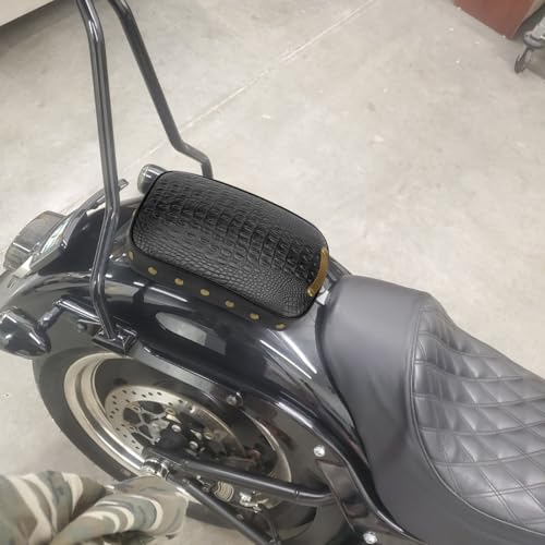 Motorcycle Rectangular Passenger Pad Seat Rear Leather Pillion Cushion 6 Suction Cup Compatible with Harley Dyna Sportster XL 883 1200 Chopper Custom (Black Crocodile Rivet) - style: 6 Suction Cup-Black Crocodile Rivet