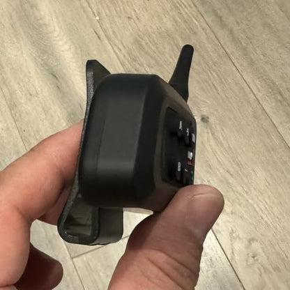 2 PCS Belt Clips for V4 V6 with USB-C, Q7, Q2, V7, Q8, MS20 Referee Headset Accessories and Motorcycle Helmet Clip Mounts - color: Raido with USB C interface