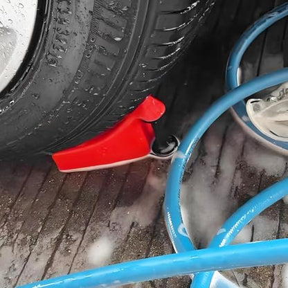 4PCS Car Hose Guide, Vehicle Detailing Cleaning Tools Hose Guides Preventing Wash Stuck Under The Tires, Automotive Wheel Rolling System Tool for Washing, Universal Fit (Red) - color: Red