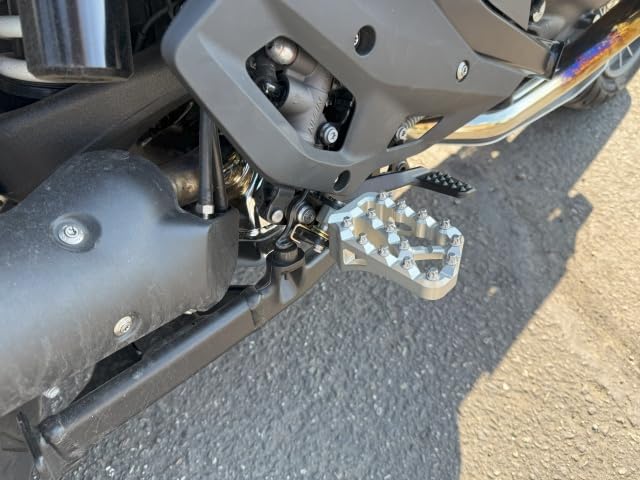 AltRider Adventure X Foot Pegs Compatible With BMW R 1200/1250 / 1300 GS/GSA - Heavy Duty Design - Boot Friendly, High Traction Cleats for Stability & Grip - Adjustable Camber & Height - Silver - color: Silver, size: Adventure X (56mm x 95mm)
