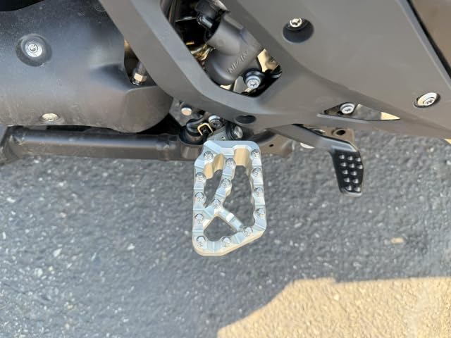 AltRider Adventure X Foot Pegs Compatible With BMW R 1200/1250 / 1300 GS/GSA - Heavy Duty Design - Boot Friendly, High Traction Cleats for Stability & Grip - Adjustable Camber & Height - Silver - color: Silver, size: Adventure X (56mm x 95mm)