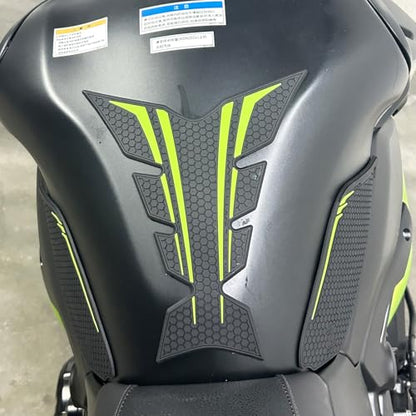 Motorcycle Tank Grip Protector Pads, Anti-Slip Honeycomb Design, Compatible with Suitable for Kawasaki Z900 2017-2025 (green) - color: green