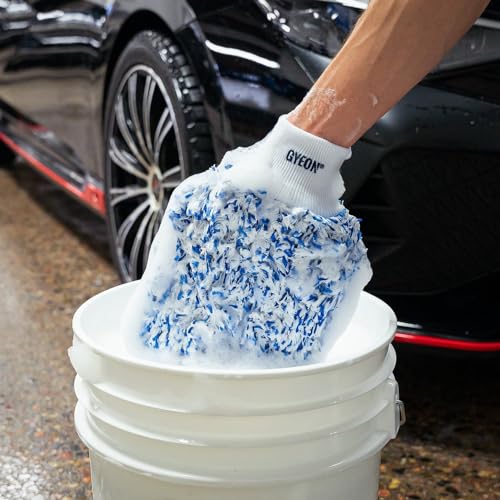 Gyeon Smoothie EVO Microfiber Car Wash Mitt Edgeless Synthetic Korean Microfiber Wash Glove Scratch‑Free Paint Safe Car Detailing Tool Professional Grade Gloss Enhancing Dirt Lifting Mitt