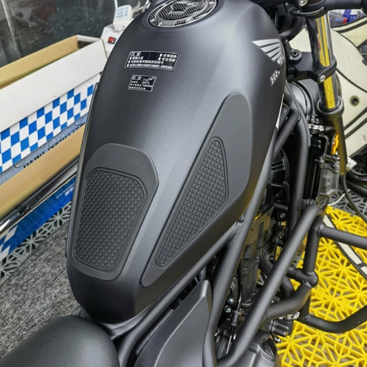 Motorcycle Tank Traction Pad Side Gas Knee Grip Protective Sticker Protector for Honda Rebel 500/300/250 All Year Tank Pad